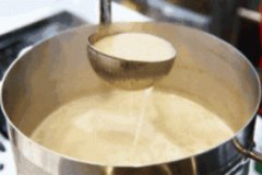 羊肉汤的做法怎么熬白？