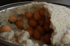 盐焗鸡蛋的做法教你怎么做入味